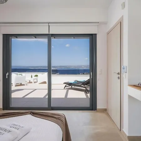 Luxury Apeiro In Villa