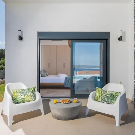 Luxury Apeiro In