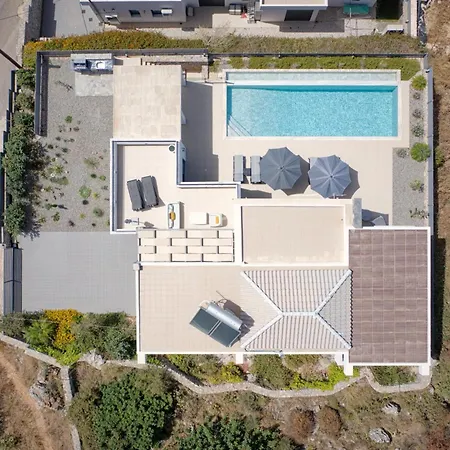 Luxury Apeiro In